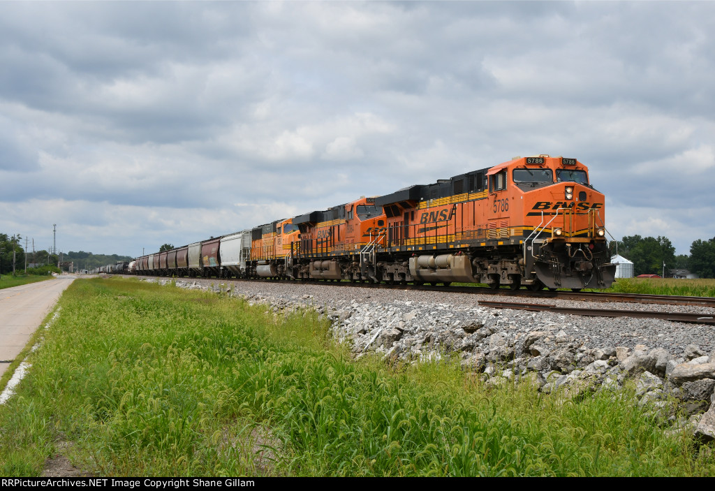 BNSF 5786